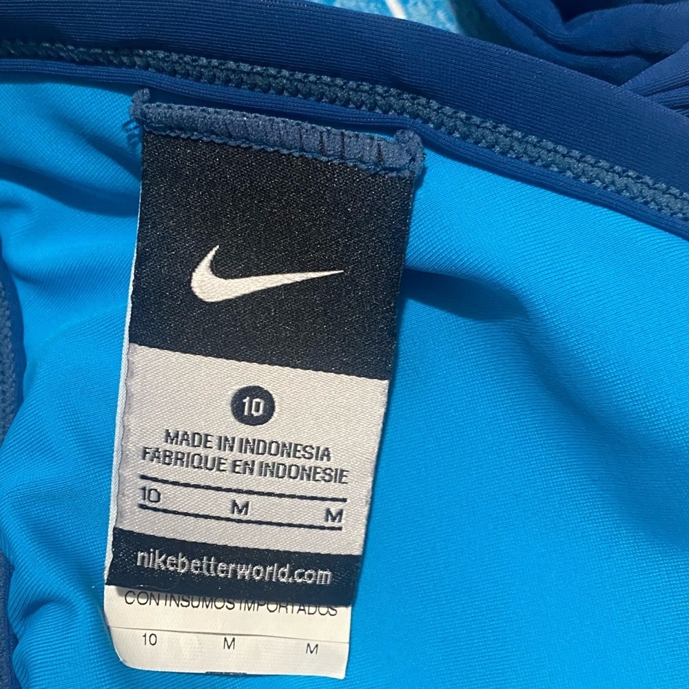 Nike reversible Swim Bikini Top - Picture 3 of 3